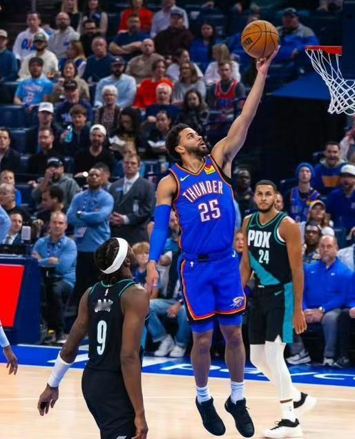 感谢雷霆老铁给机会，杨瀚森填满数据栏，但是效率和防守仍需加强。
雷霆迎战开拓者；