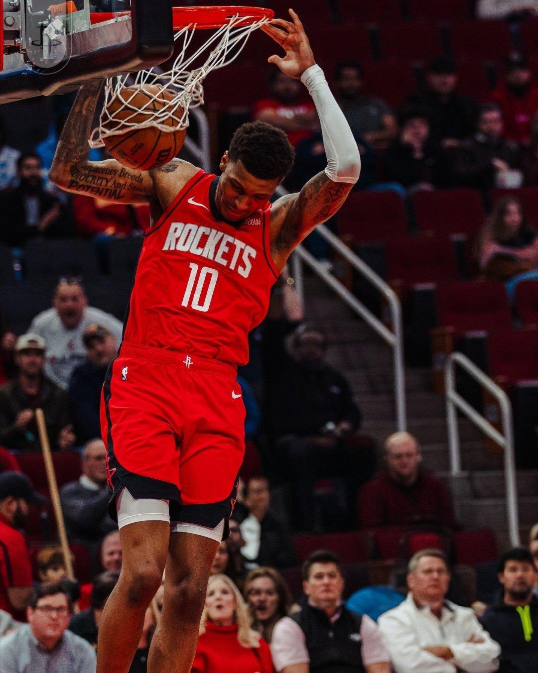 小贾在今天火爆🔥🔺 31分🔺 9篮板🔺 3盖帽🔺 3抢断🔺 投篮17