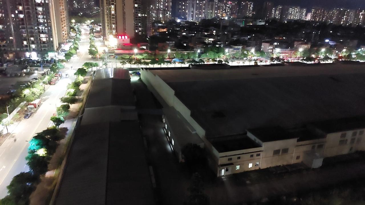 资本奴隶：工作占据了一天中多数的时间。身为普通人一生中大部分时间都交给工作，每天