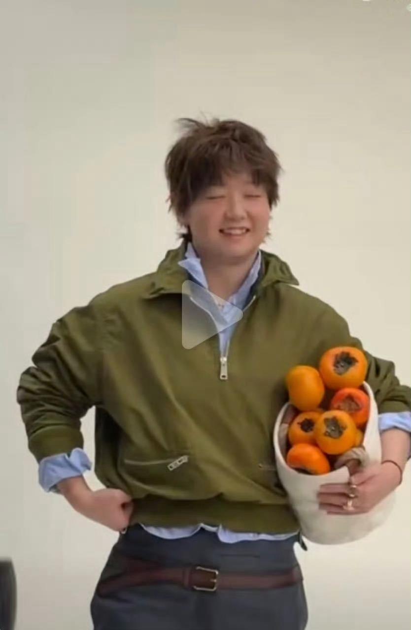 孙颖莎粉丝每天自导自演骂王曼昱是为何？ 