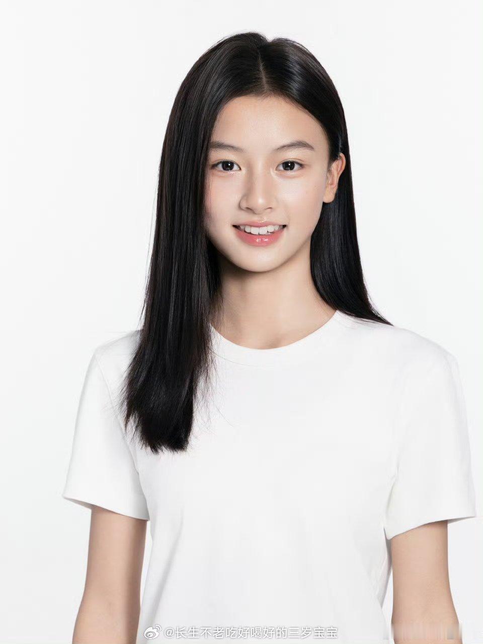 拒签于正的素人七七公式照骨相和气质都绝了，未来可期真的不是说说而已！ 