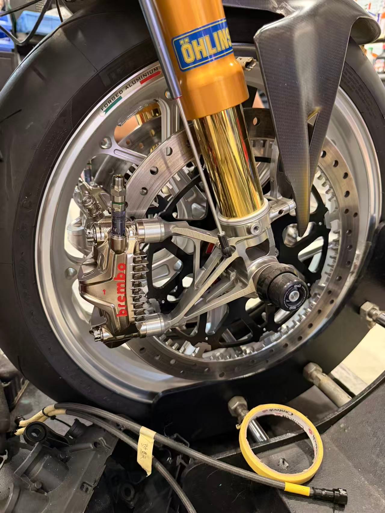 Ohlins FGRBrembo GP4-MS+加强散热盘快拆油管高度传感器有点