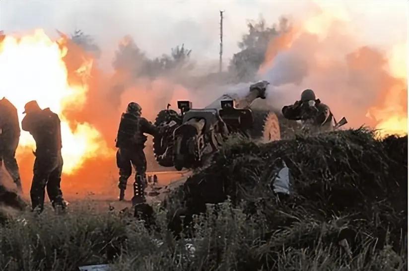 北约“从未承诺”：乌克兰的残酷现实与小国的生存课
 
俄乌冲突持续三年多，乌克兰