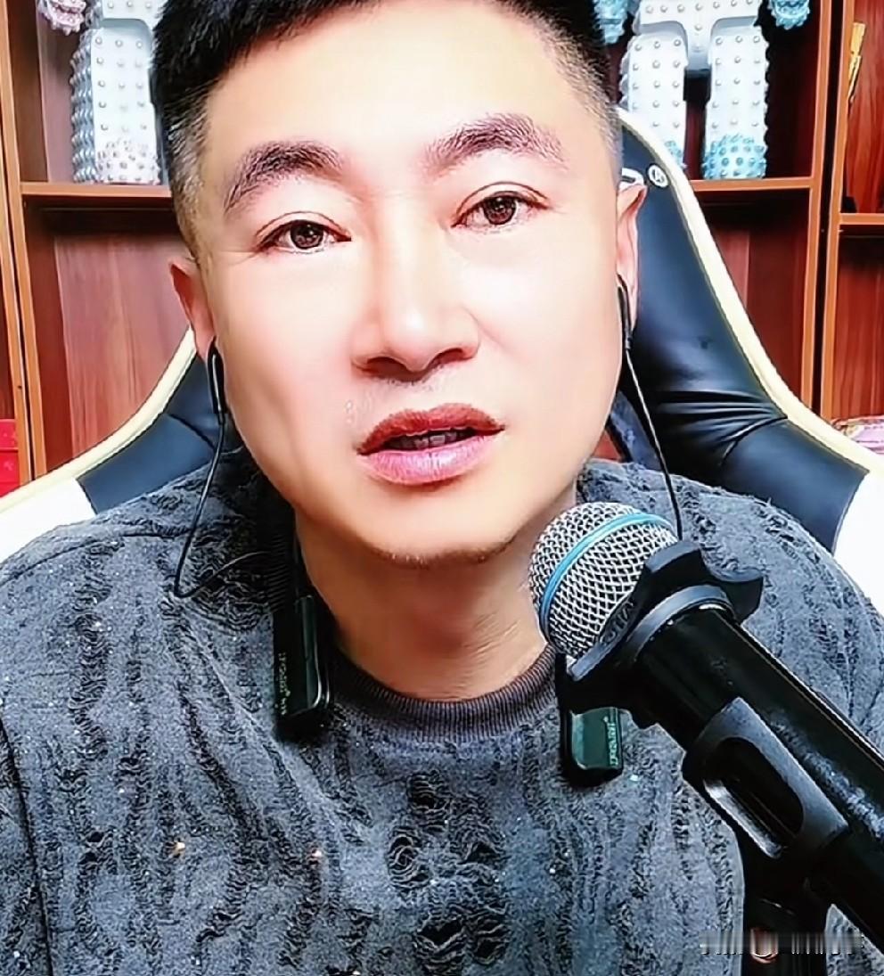 九天警告王剑再哔哔一句我就讲讲你媳妇高雪！

           不让我讲这个