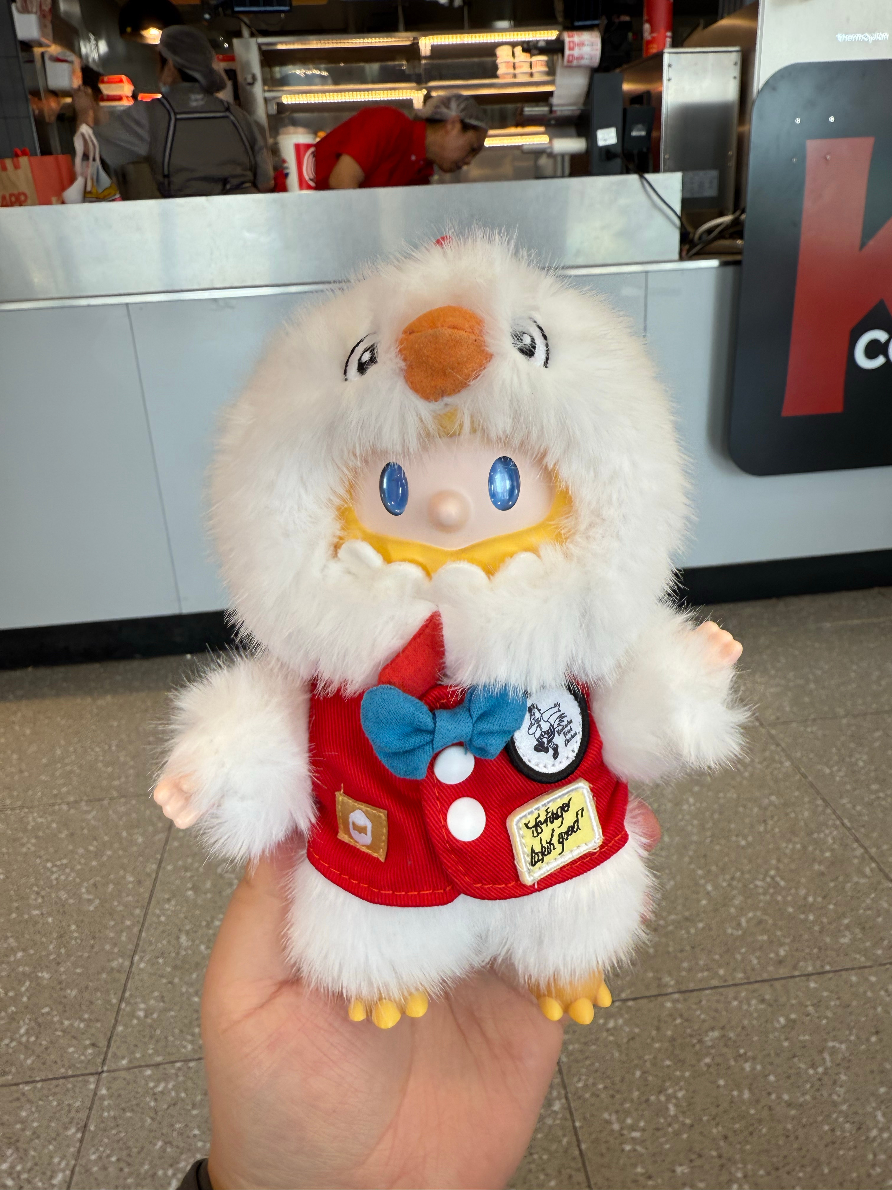 你们抢到联名款了吗？餐还没取到已经拿到盲盒，实物好可爱