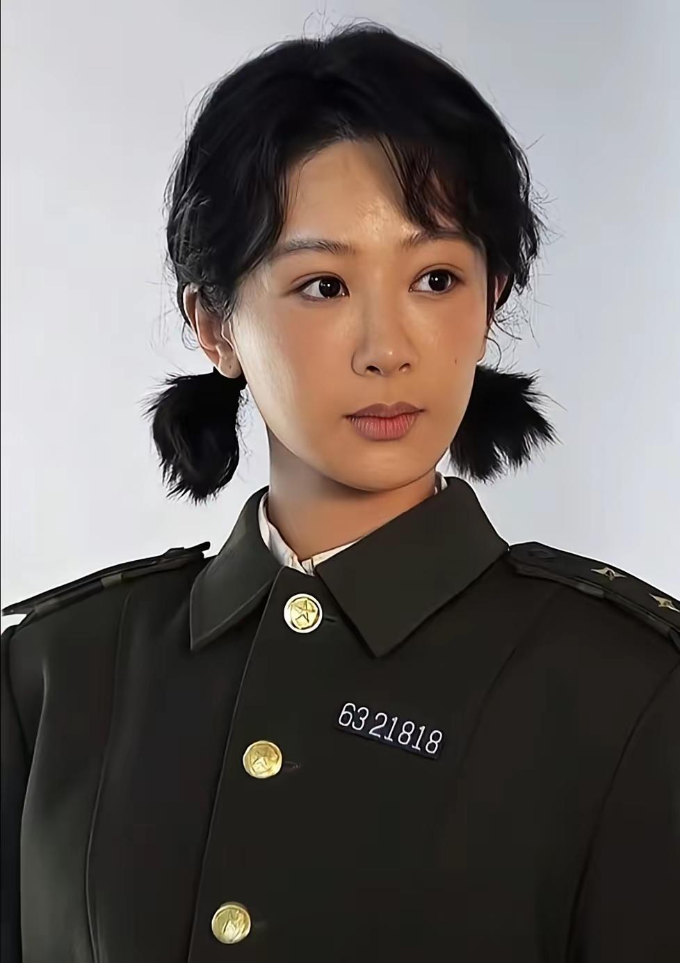 杨紫演的警察VS李沁演的警察！你觉得谁演的警察更像警察呢？
杨紫的演技那真的是毋