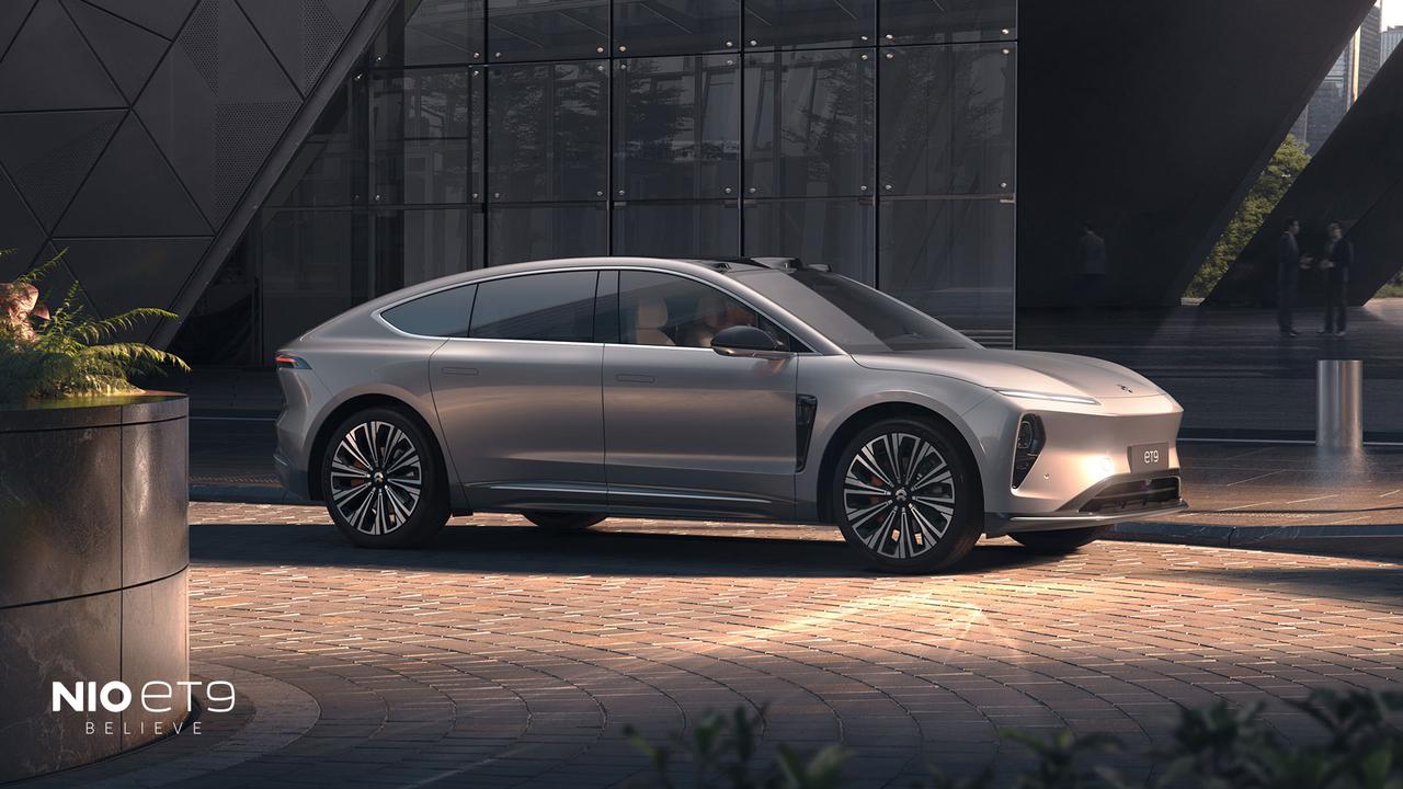 这就是在一些外媒眼里连迈巴赫或劳斯莱斯都无法匹敌的蔚来。
该说不说，ET9无论是