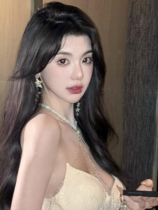她的眼睛最迷人