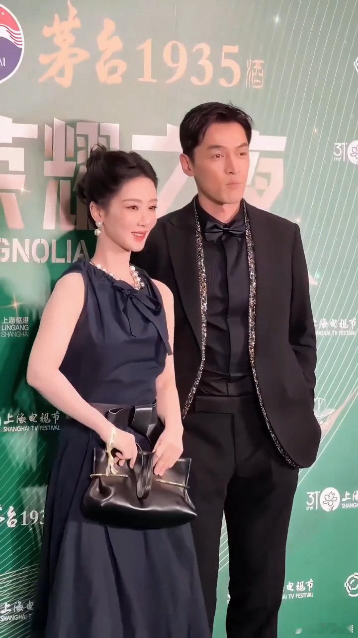 胡歌杨紫生命树最好的售后 胡歌杨紫都是顶顶好的人很难得能看到这么走心的剧外互动，