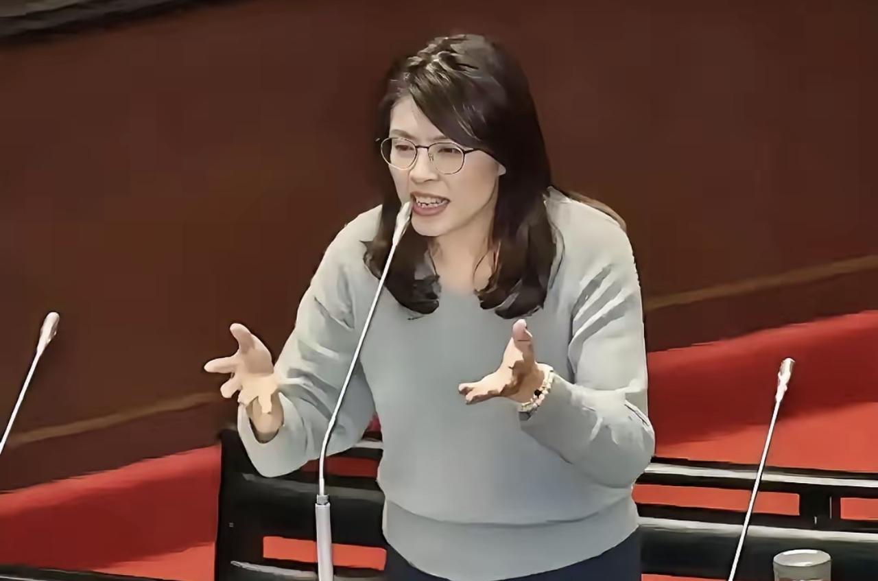 紧要关头，连战力挺郑丽文！她能带领国民党取胜？两岸统一的大势所趋
在国民党大选的