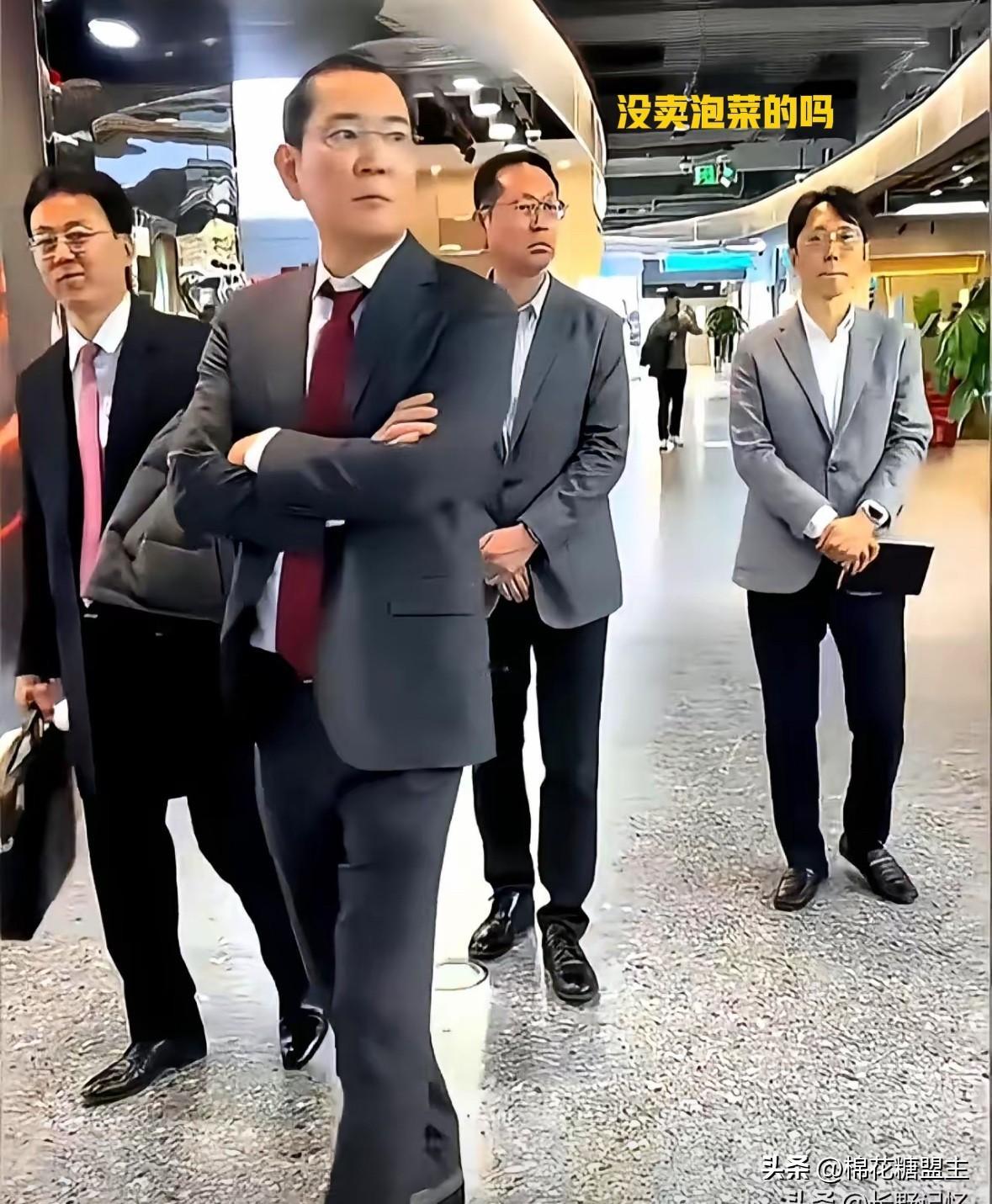 1月5号发生了一件让人啼笑皆非的事情，几位韩国顶级富豪在北京转悠了快一个小时都没