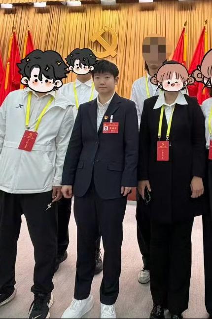好可爱啊西装小宝😙 