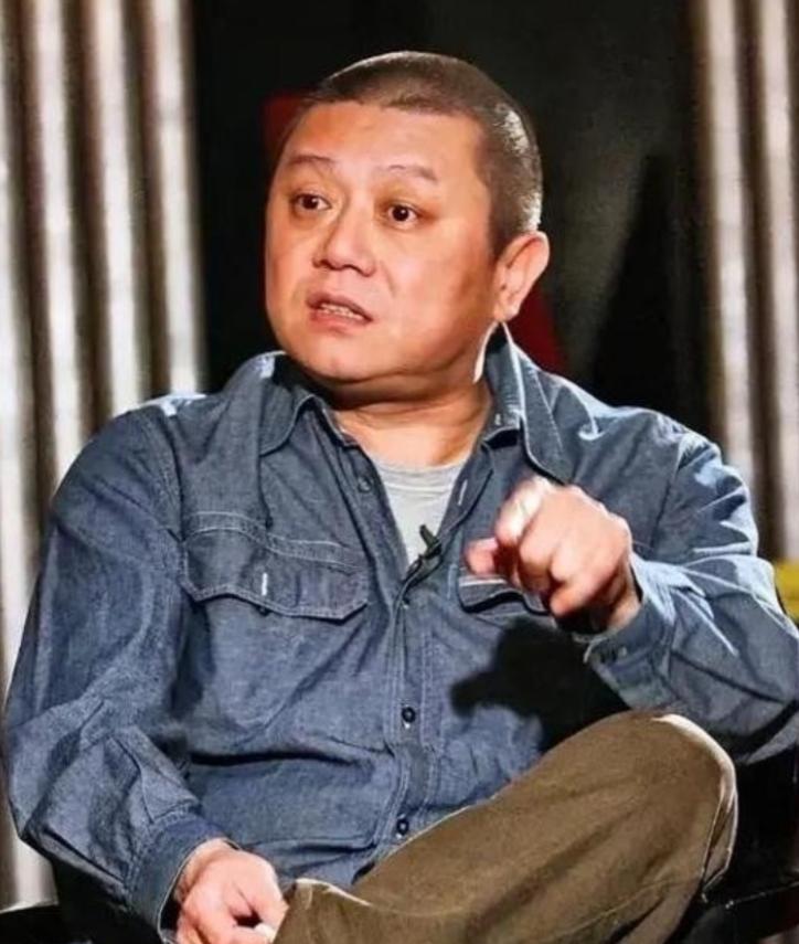 突然发现解放台湾省的建议，王朔的思路太妙了！他曾说收复台湾不需要打仗，先宣布台湾