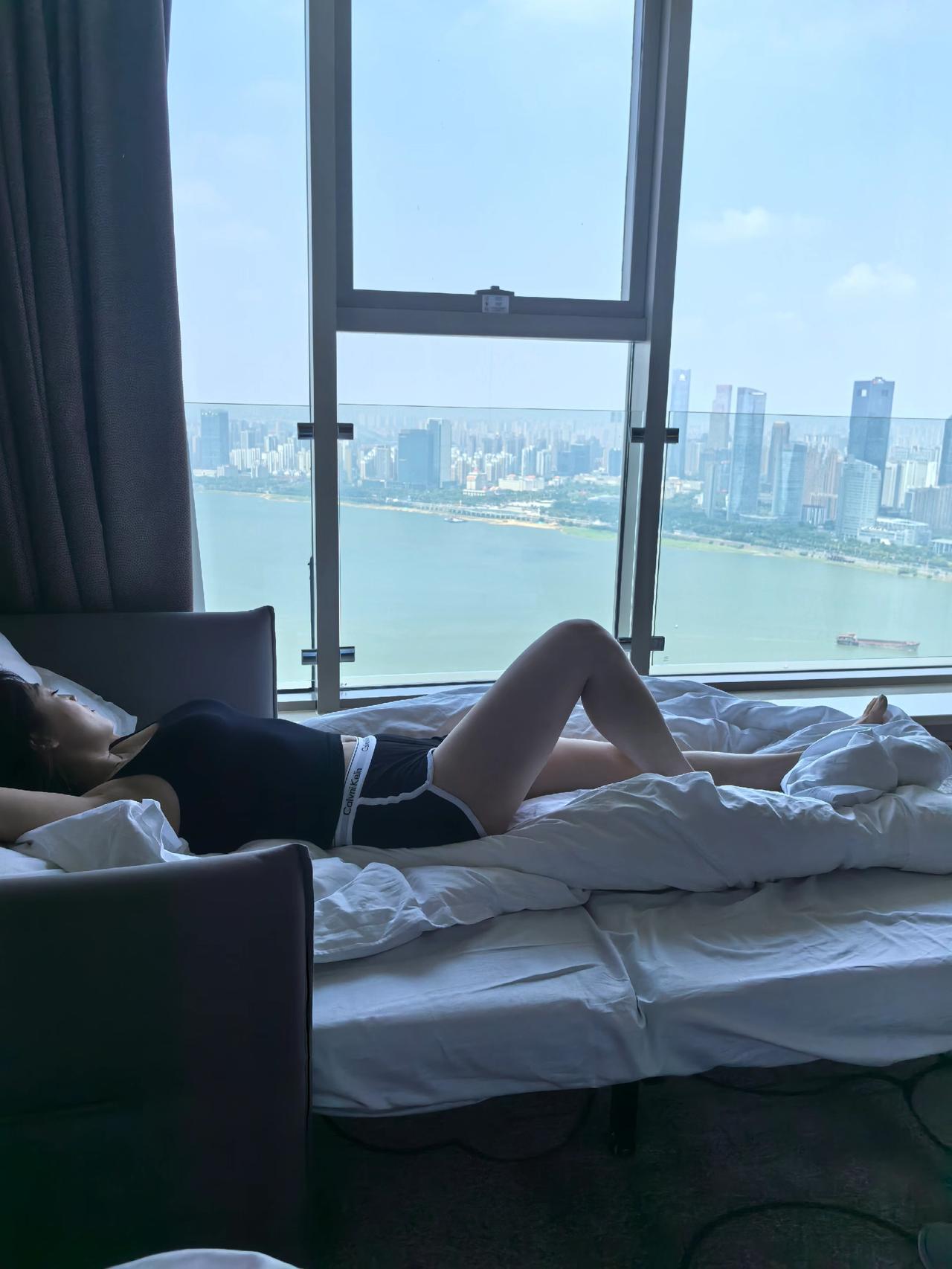 那个小高到底哪里好😂御姐