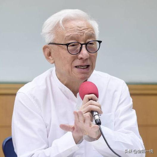 曹兴诚辞“中化文化总会”执委  矢板明夫叫嚣：保留“中华”名字就是不作为

针对