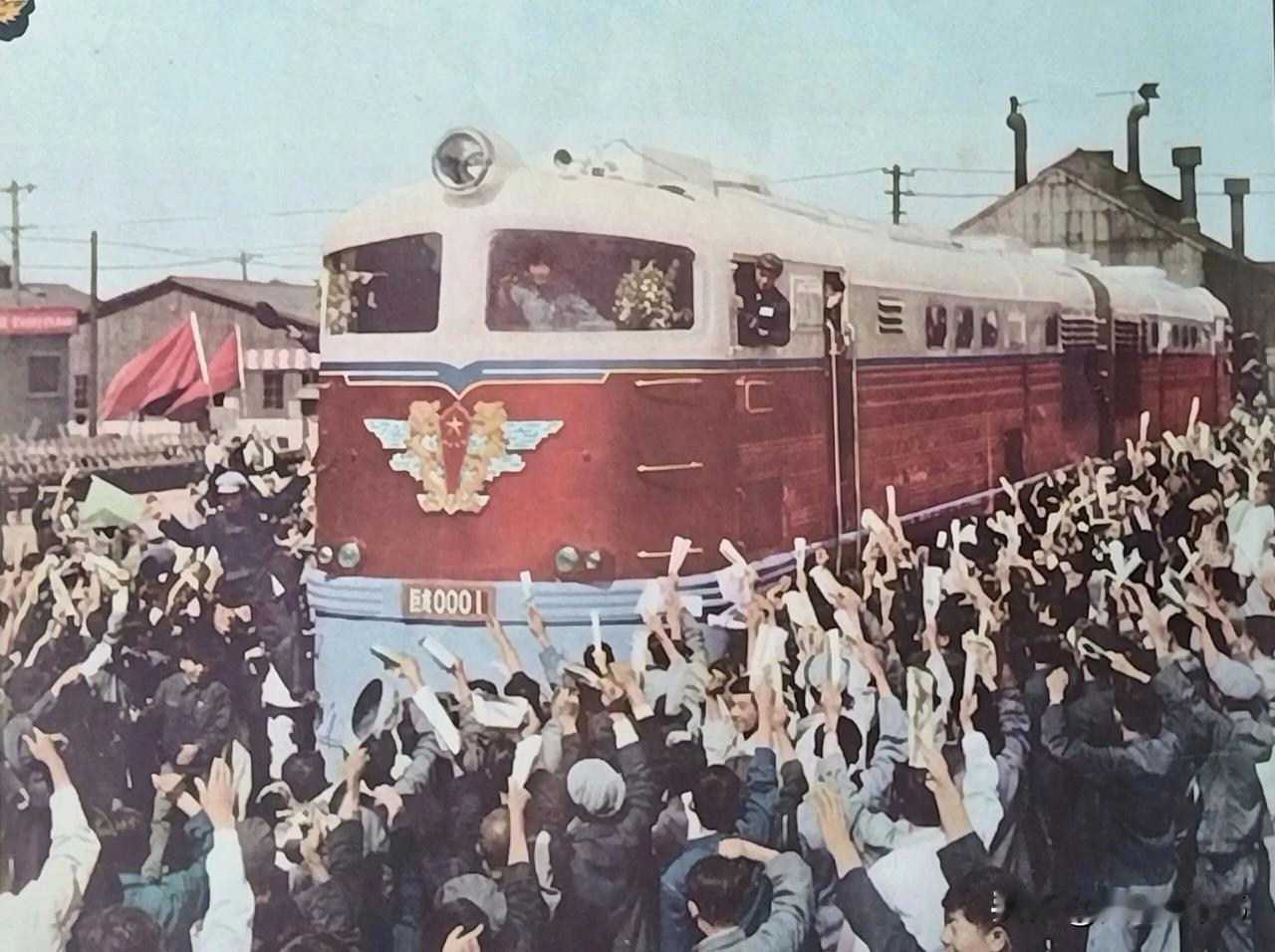 1958年7月，大连机车车辆厂研制成功的四千马力内燃机车，出厂交付使用。这台当年