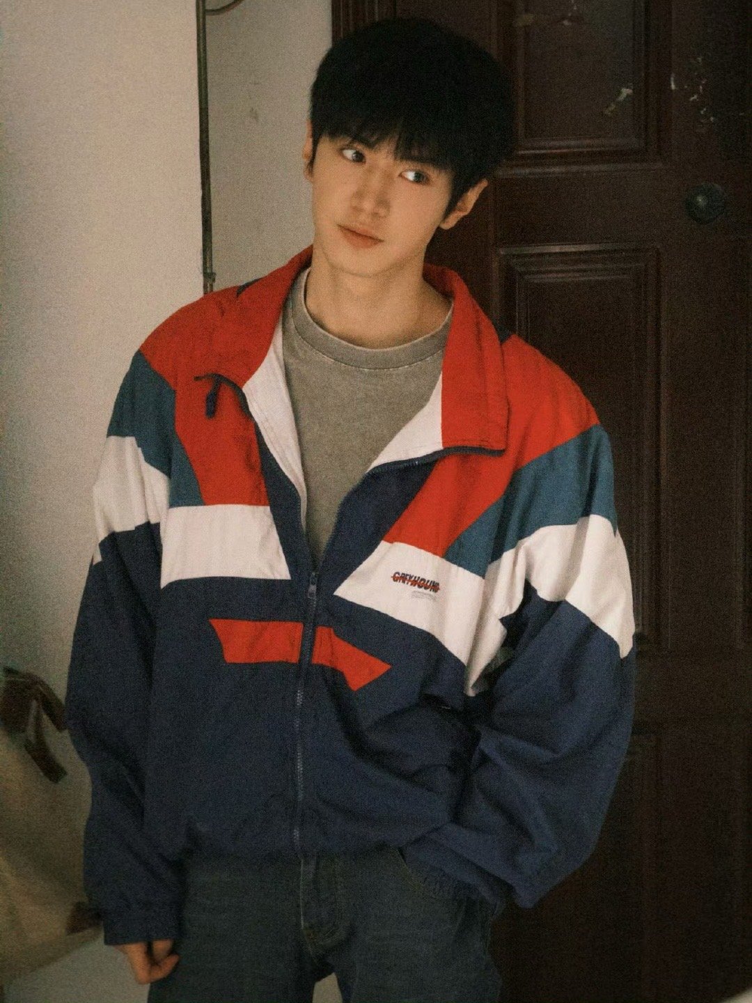 四月没说完的话，我们留到五月慢慢说💕五一放假快乐～陈哲远陈善  | 陈哲远把黑