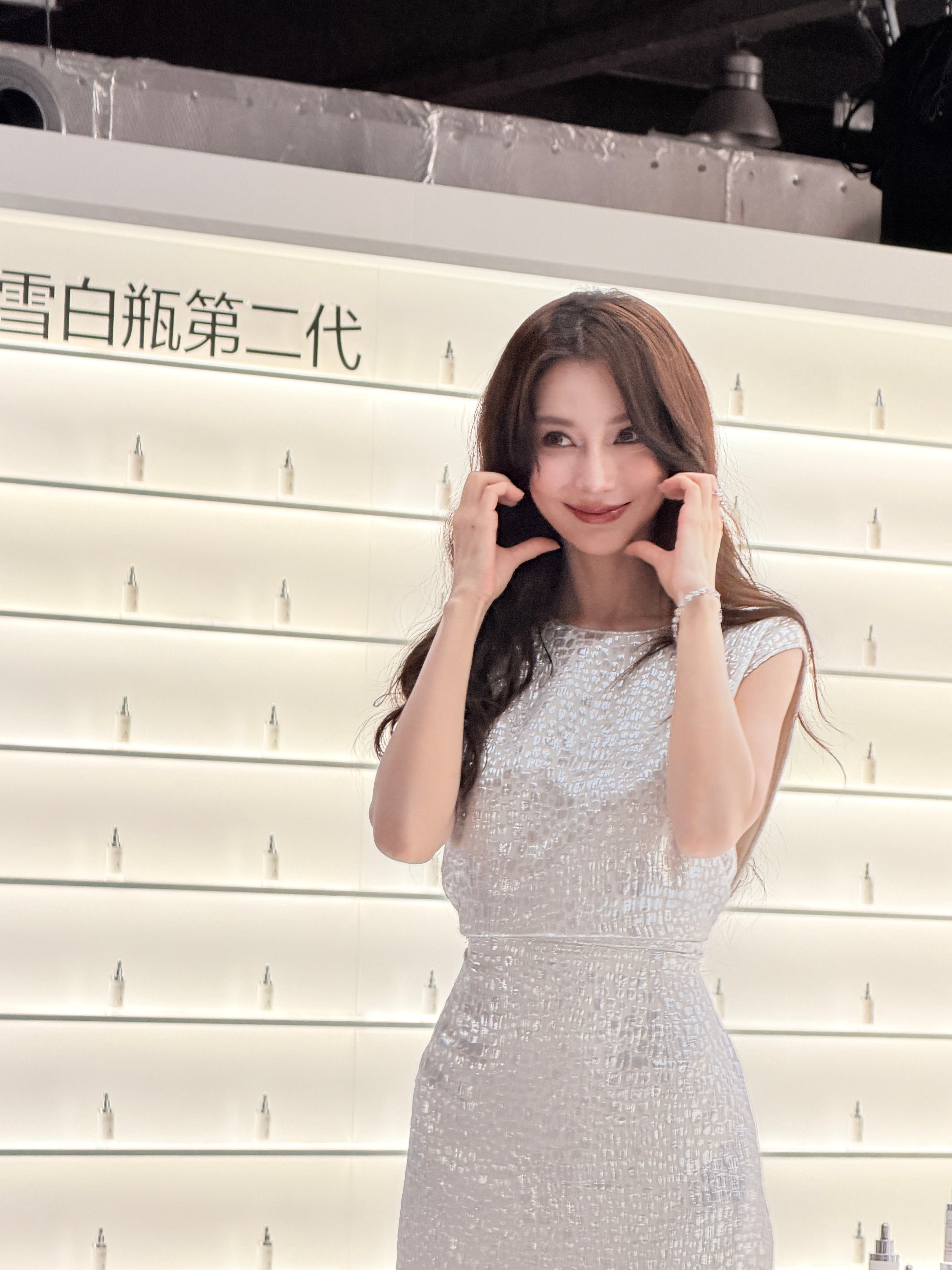 angelababy ⼁杨颖 别害怕 世界和我爱着你ᜊ˃ ᵕ ˂ᜊ