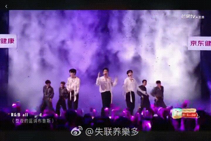 满江好会扭满江扭到了我心上 谁能想到初舞台的后半段藏着这么大的惊喜，满江演绎《黑