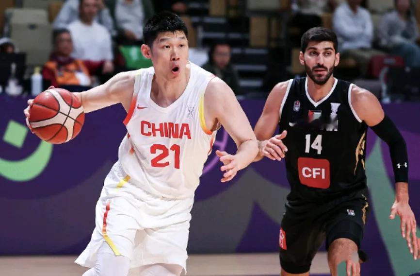 应该来说，中国男篮八强战打韩国男篮有九成把握能赢下。
首先，韩国男篮这届亚洲杯没