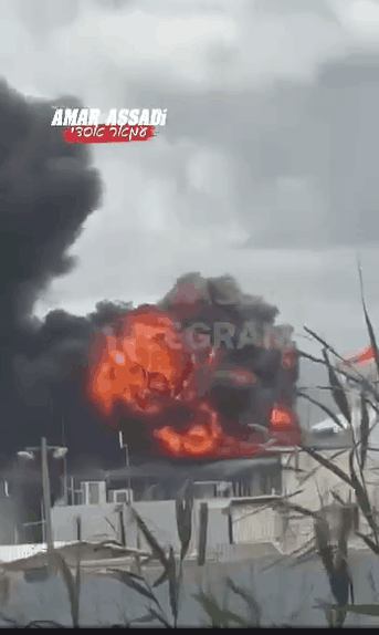 伊朗再次成功袭击了以色列海法的炼油厂！这次直接把美国惹怒了！
 
当地时间3月3