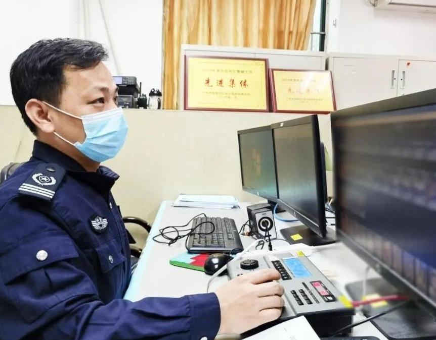 2021年，曾有两名辅警被评为“全国优秀农民工”！
一名是广州市公安局海珠区分局