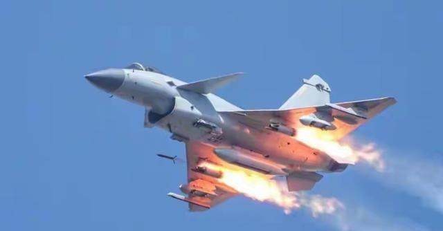 日本议员山本太郎在国会上公开表示：“以日本当前的实力，若与中国发生冲突，下场可能