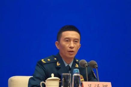 九三阅兵即将举行，可令人意外的是，国务院官宣了一个前所未有的消息，不是说装备，也