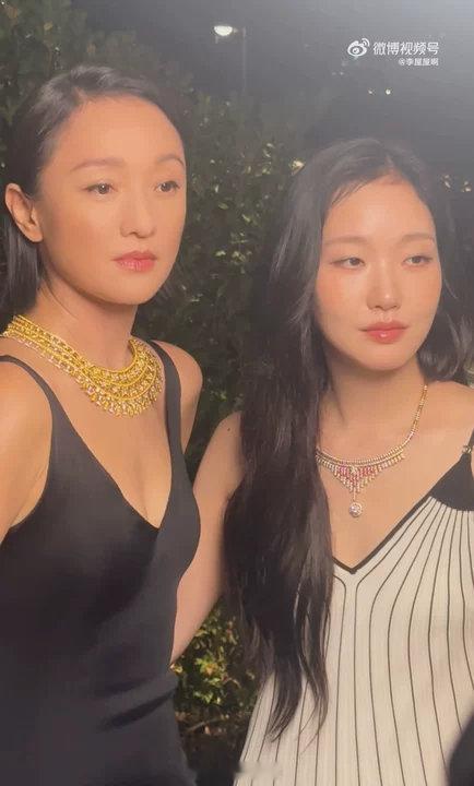 周迅与金高银刘嘉玲同框CHANEL活动周迅与金高银和刘嘉玲同框🈶！ 周迅刘嘉玲