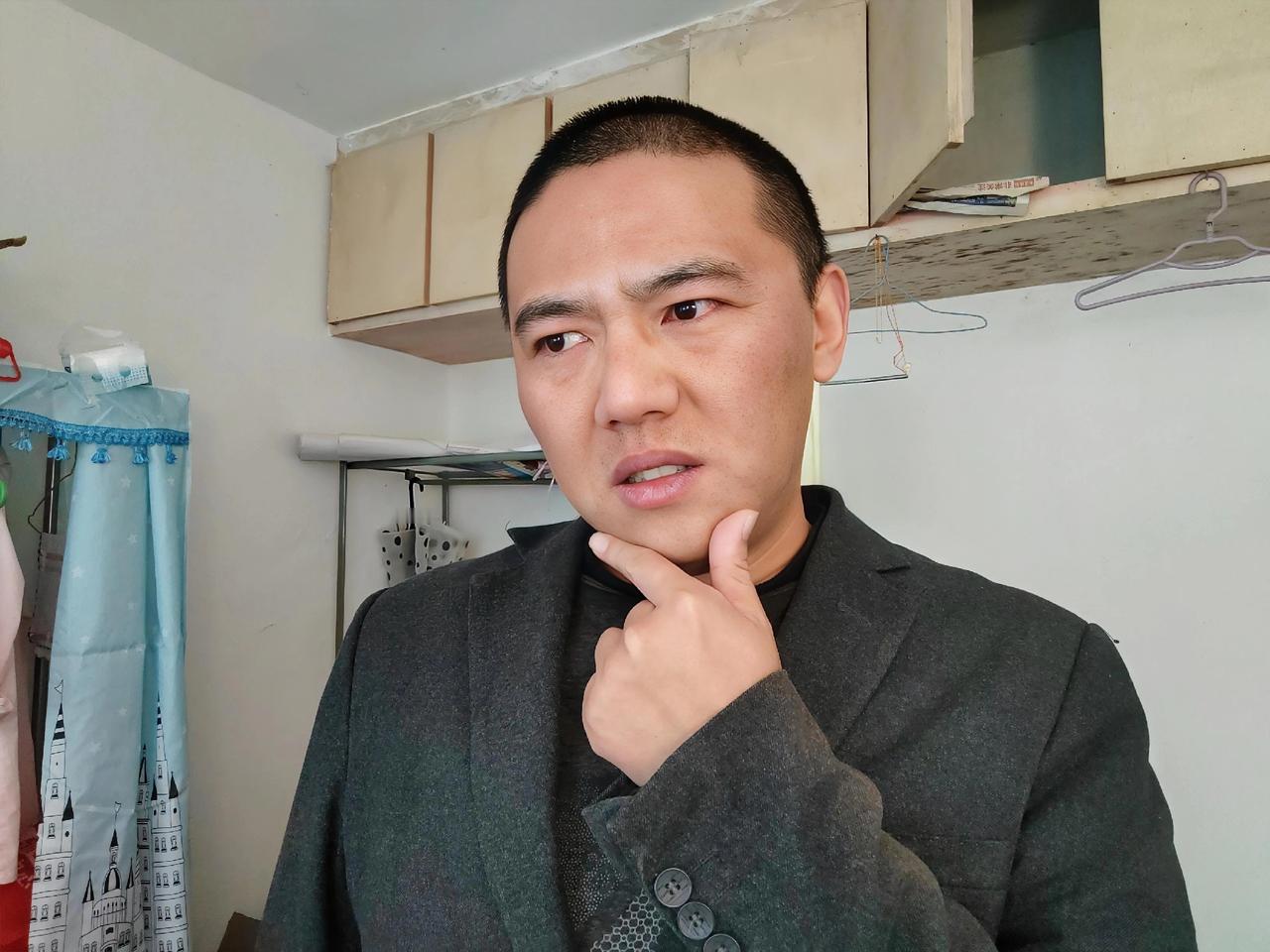 长得帅真的不一定是好事儿，这个世界上没有一个特点是只能带来好处的，比如说你一下子