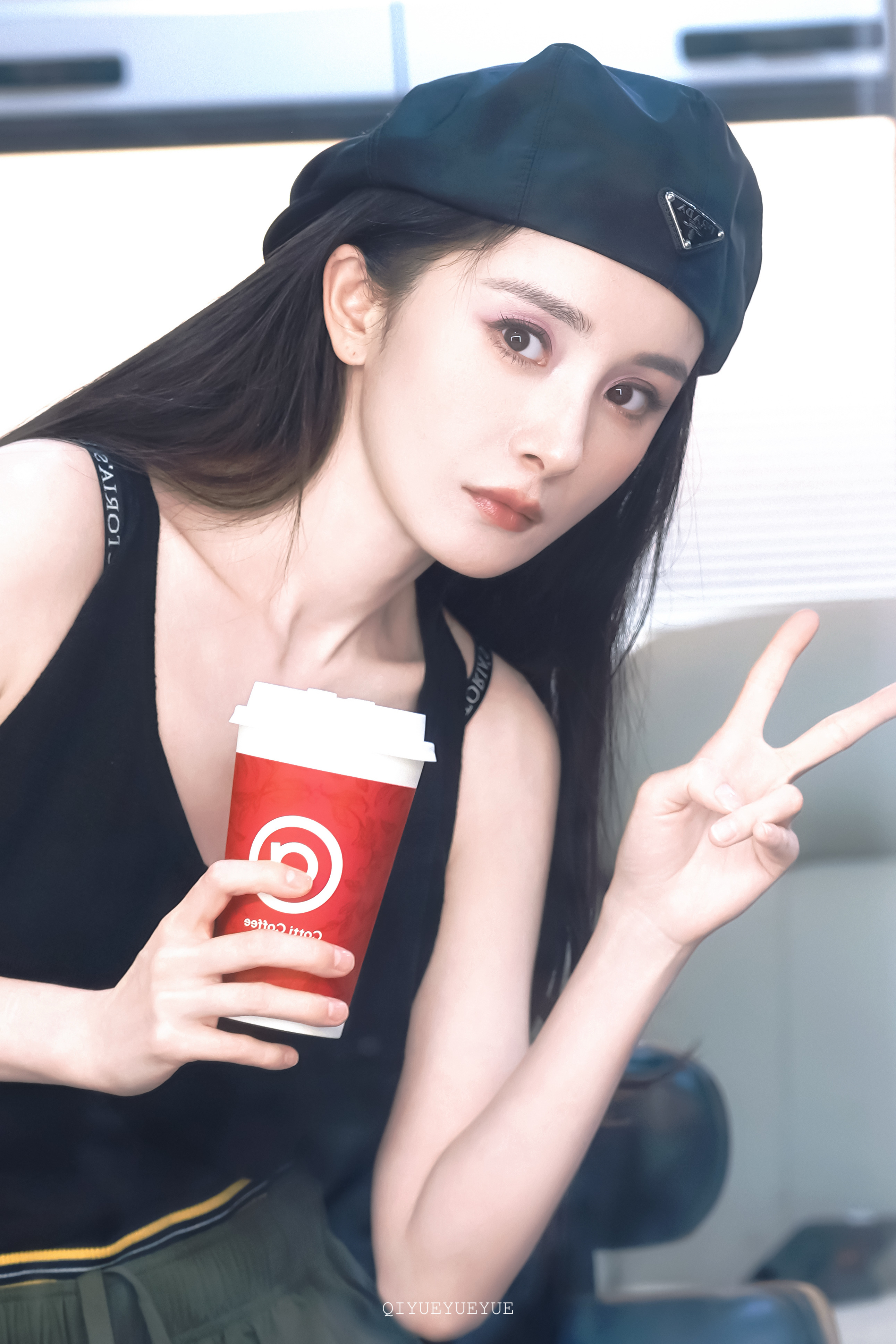 杨幂 恋人怀中樱花草💐 