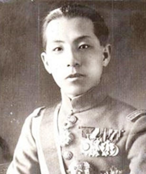 1924年，张学良迎娶谷瑞玉，洞房花烛夜，张学良深情的表达爱意后，直接扑了上去，