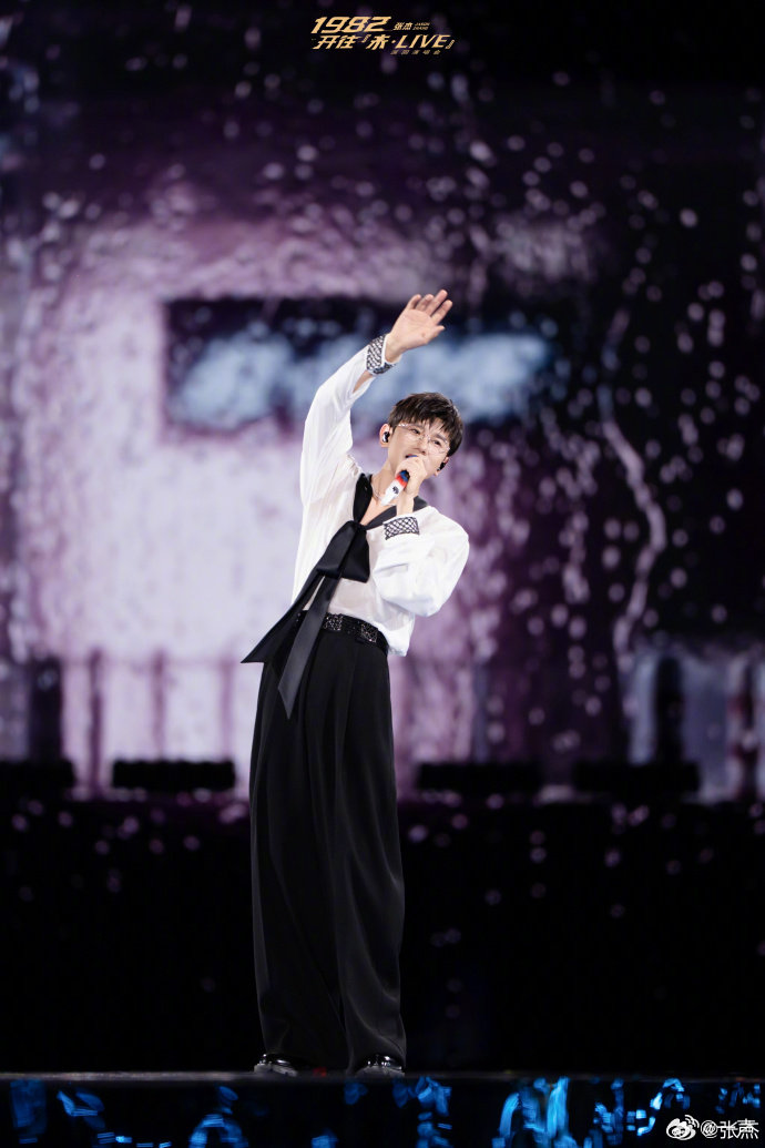 张杰南京抢票张杰南京演唱会抢票 未·LIVE列车停靠南京！11月13、14、15
