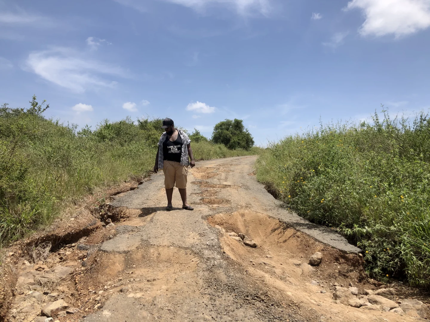 独闯非洲被抢劫后，我上了一辆陌生人的车