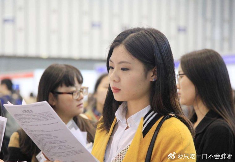 应届生说大疆是梦中情厂 入职就有专属福利额度和产品折扣，这种把员工当自家人对待的