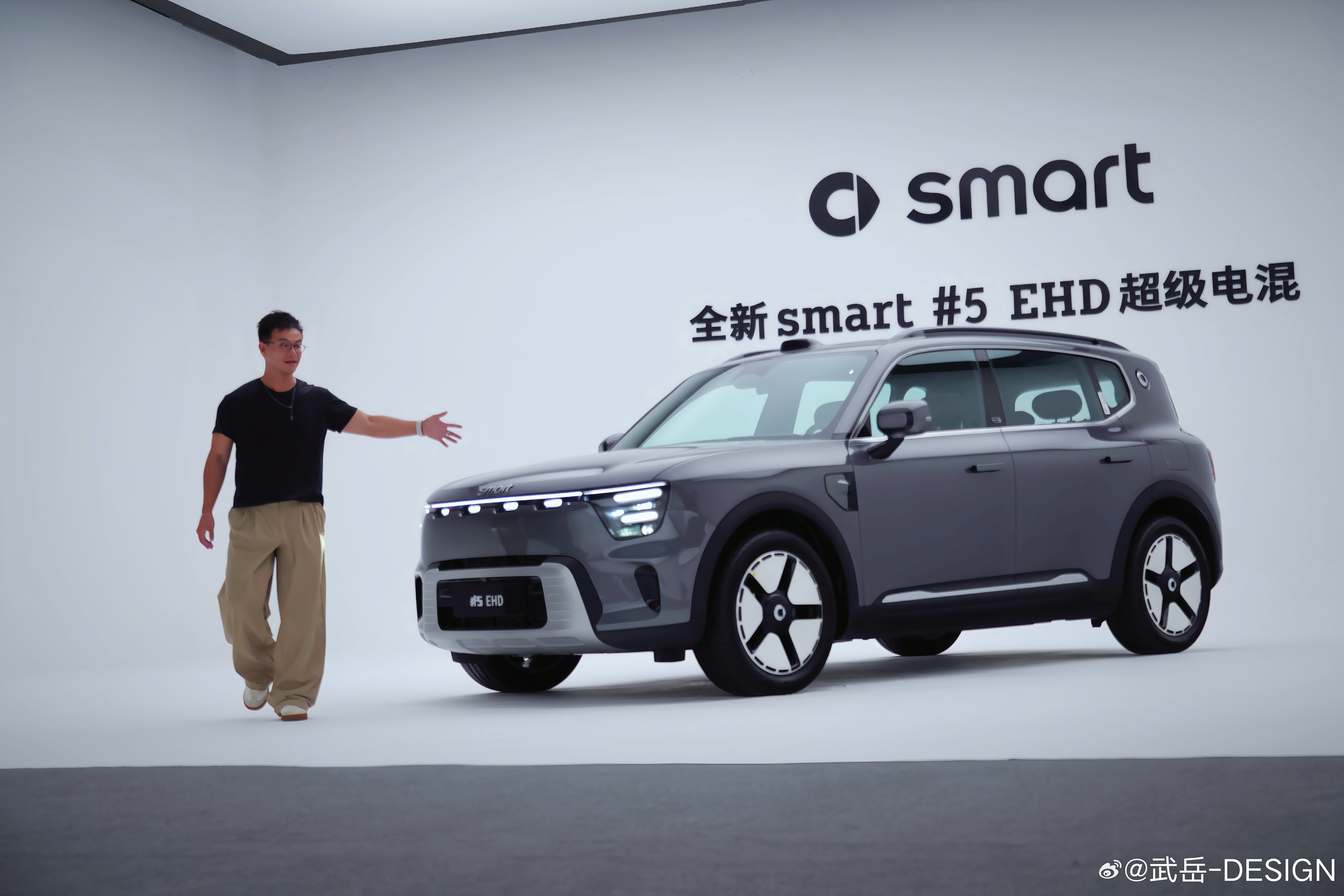 smart 精灵5混动新色：苍岩灰就这么水灵灵来了[收到][收到][收到][收到