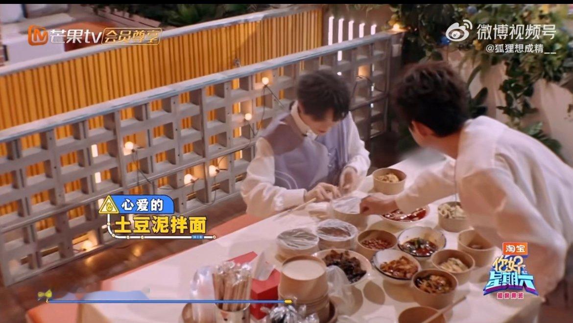 丁程鑫对面唱爱要怎么说出口 丁程鑫的演唱满是真诚！全情投入的状态搭配深情 BGM