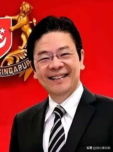 菲律宾干了件全世界没一个国家干过的事。
他们直接宣布，国家进入紧急状态。不是因为