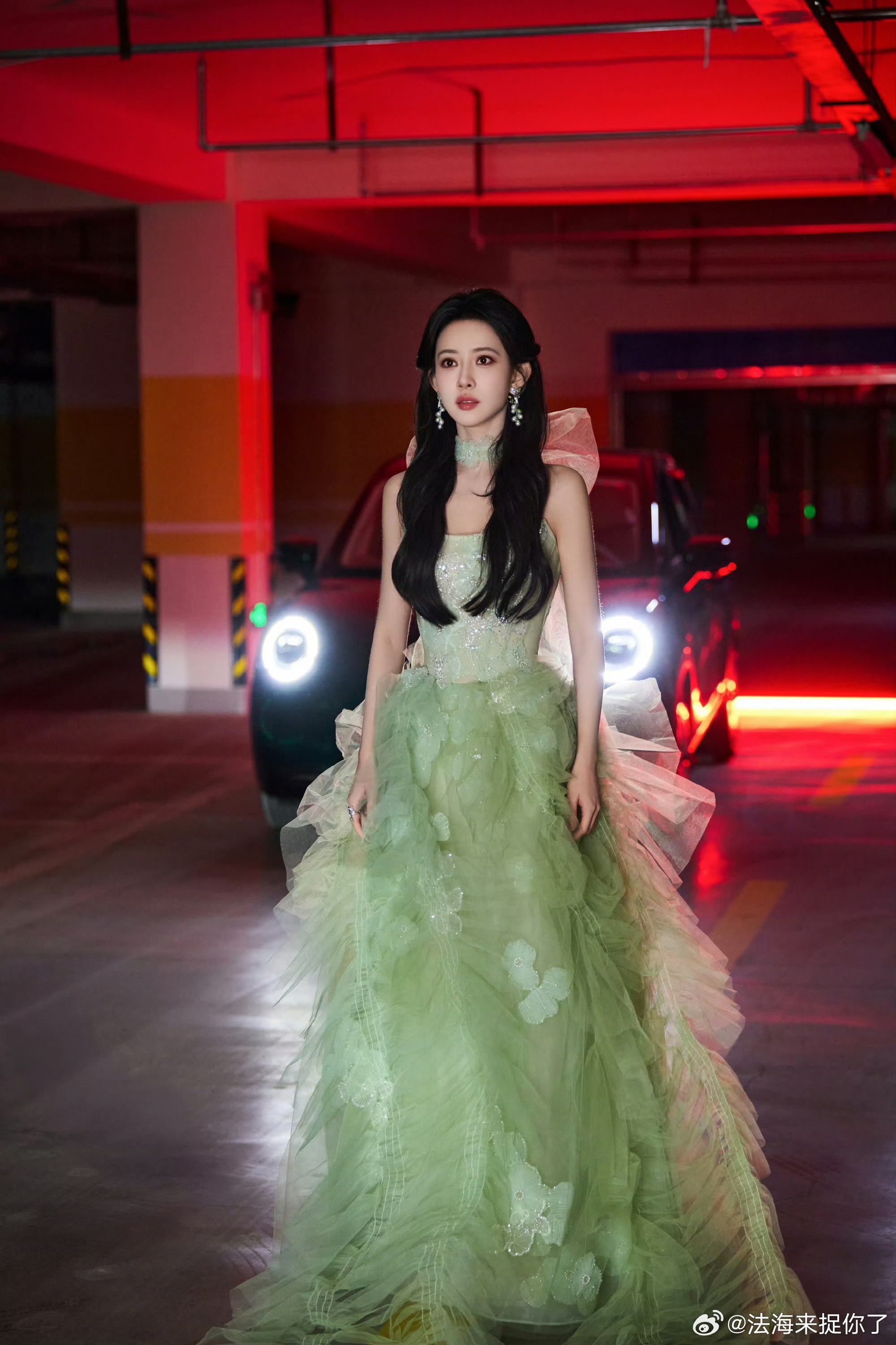 孟子义为了百花杀卷成什么样了孟子义这大方劲儿谁不爱！剧宣直接送缤果pro车使用权