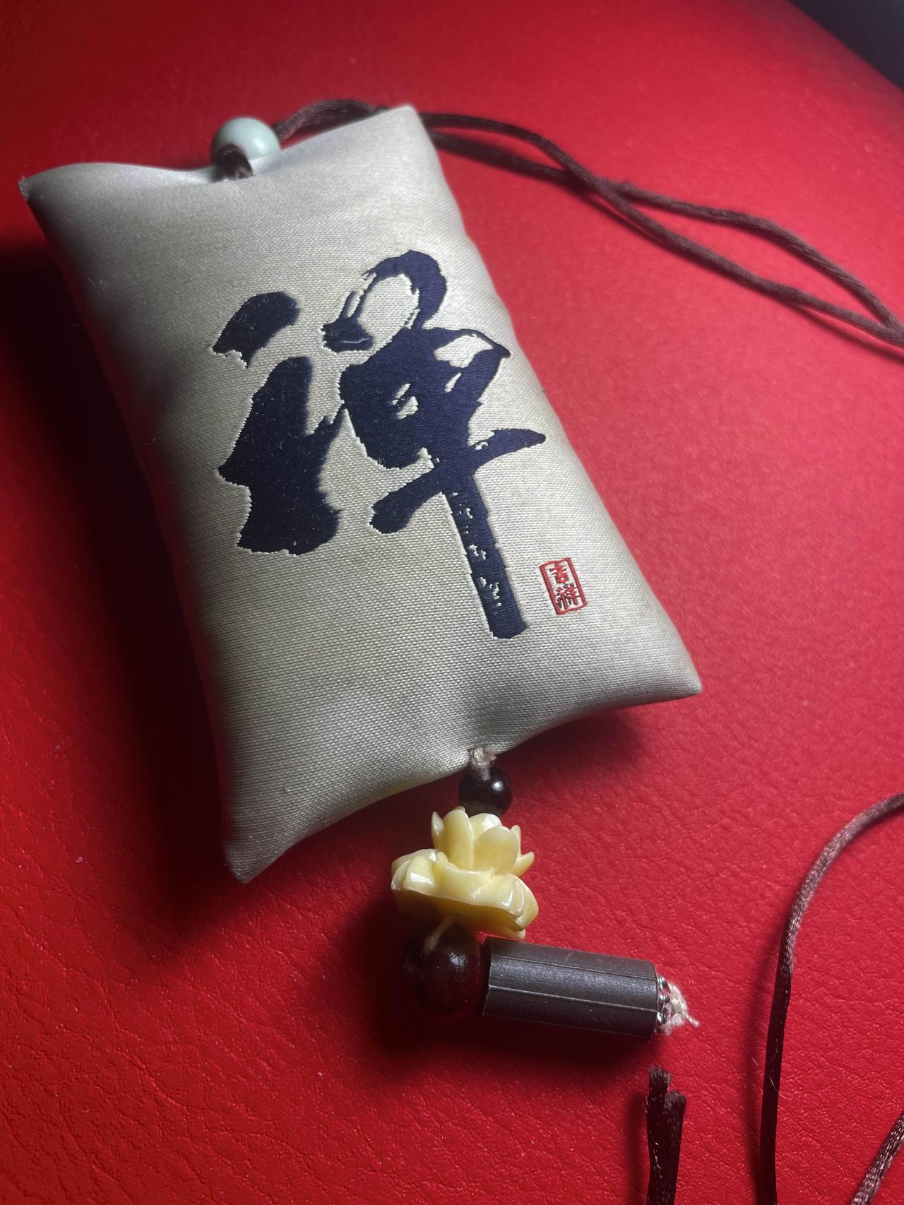 退休老人有合适的事儿干啦！退休老人最怕的是没有事情做，我发现了一个即轻松赚钱、又