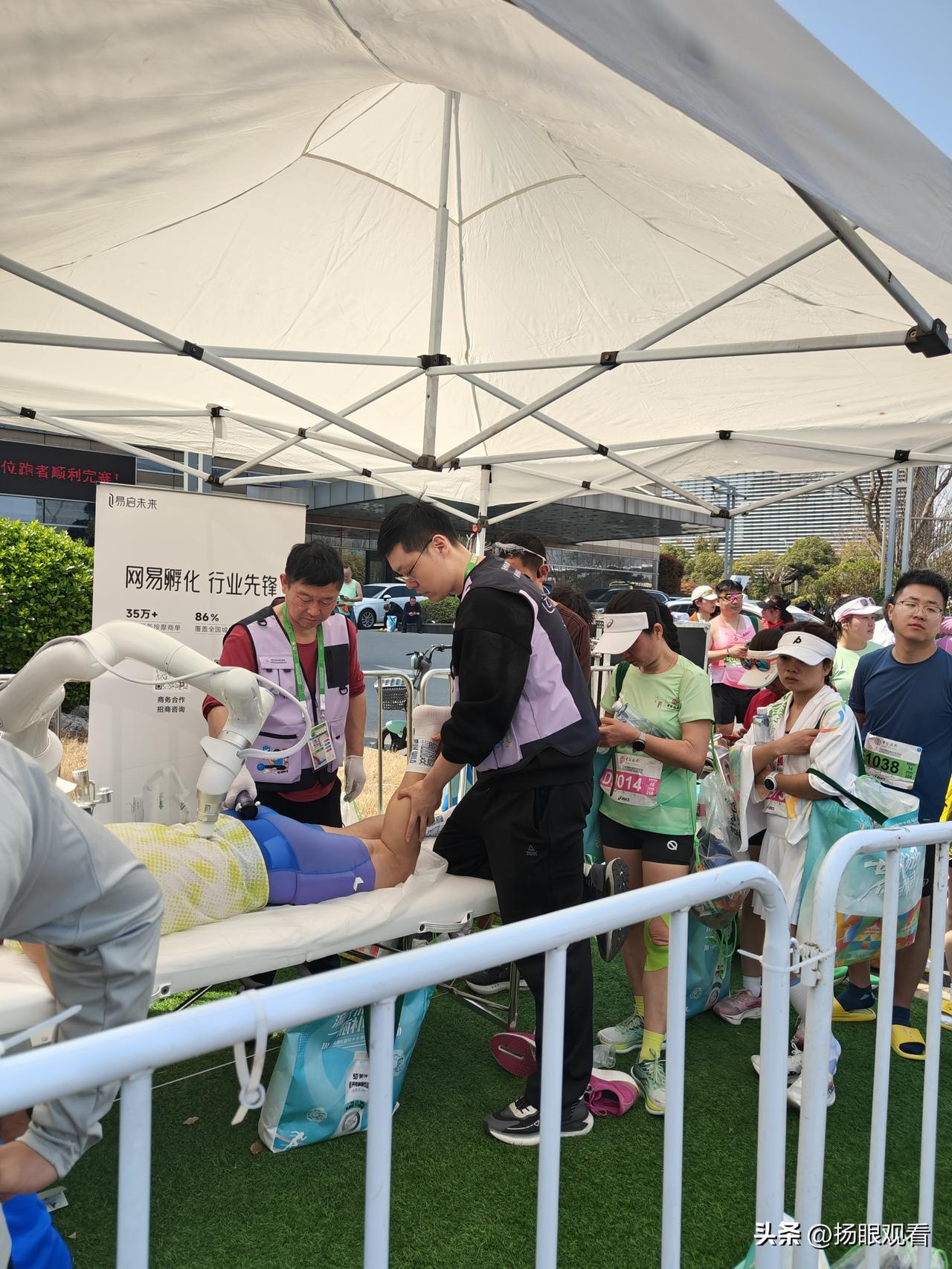 我觉得这次扬州马拉松的后勤保障活动很到位，让来自全国各地的扬马跑友们有回家之感！