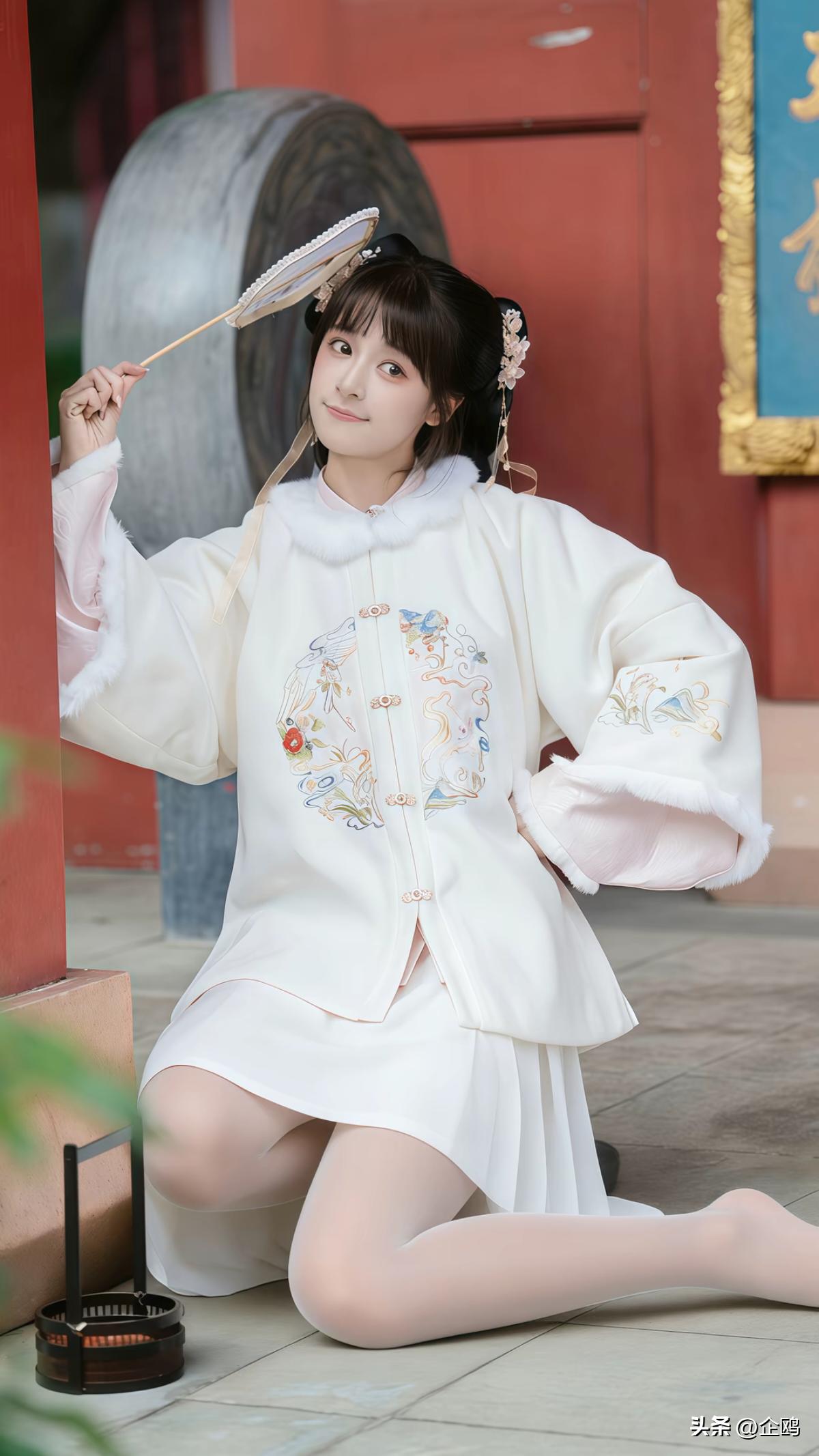 穿高跟鞋到底要不要穿袜子 女生的一条丝袜可以穿多久呢 肉色打底裤真的好看吗 高跟