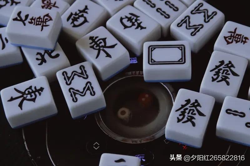 人生如书，岁月为章。八十载风雨交加，故事里有笑有泪。而此刻唯愿心素如简，淡然前行