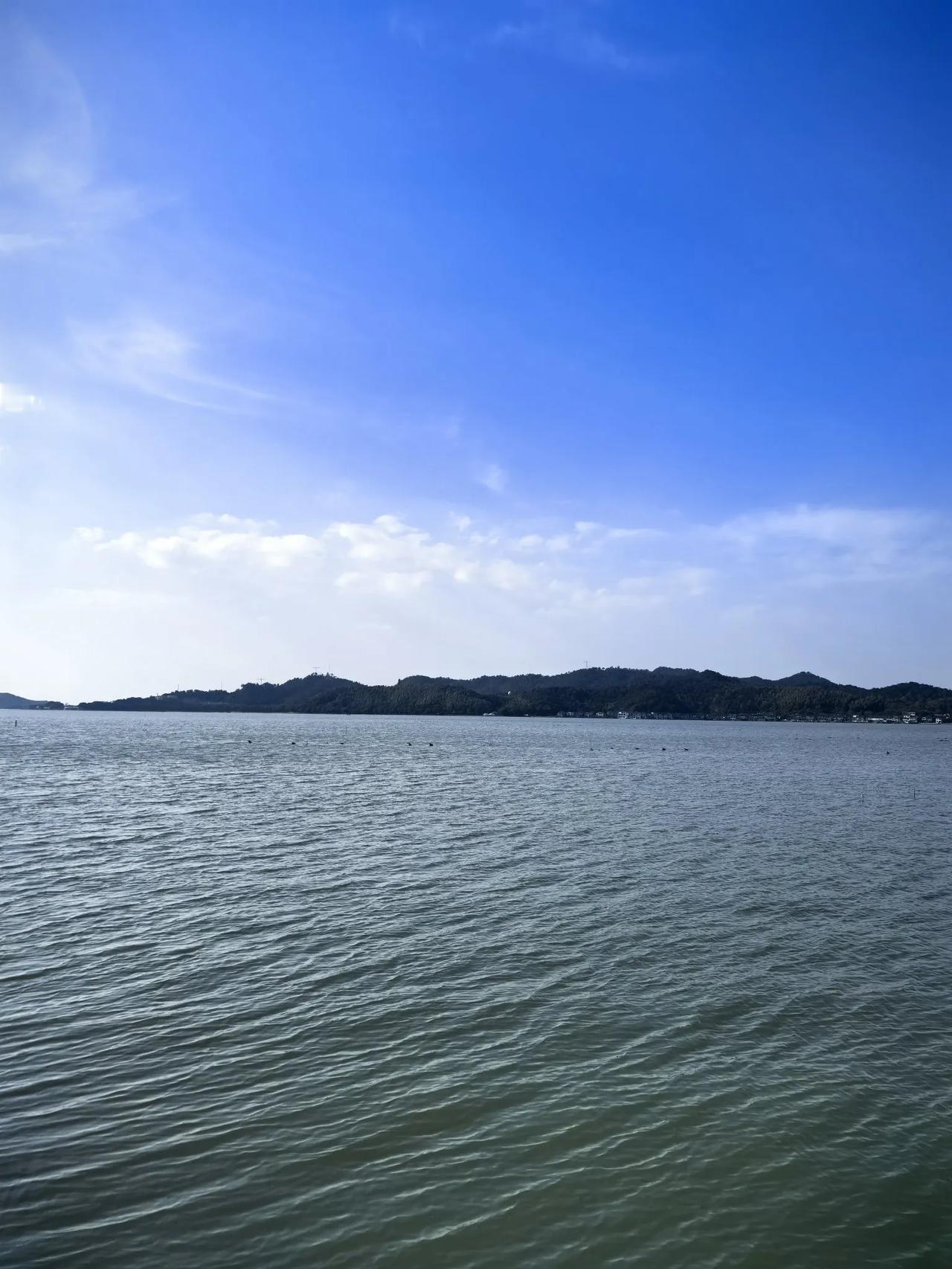 东钱湖，穿越虫洞