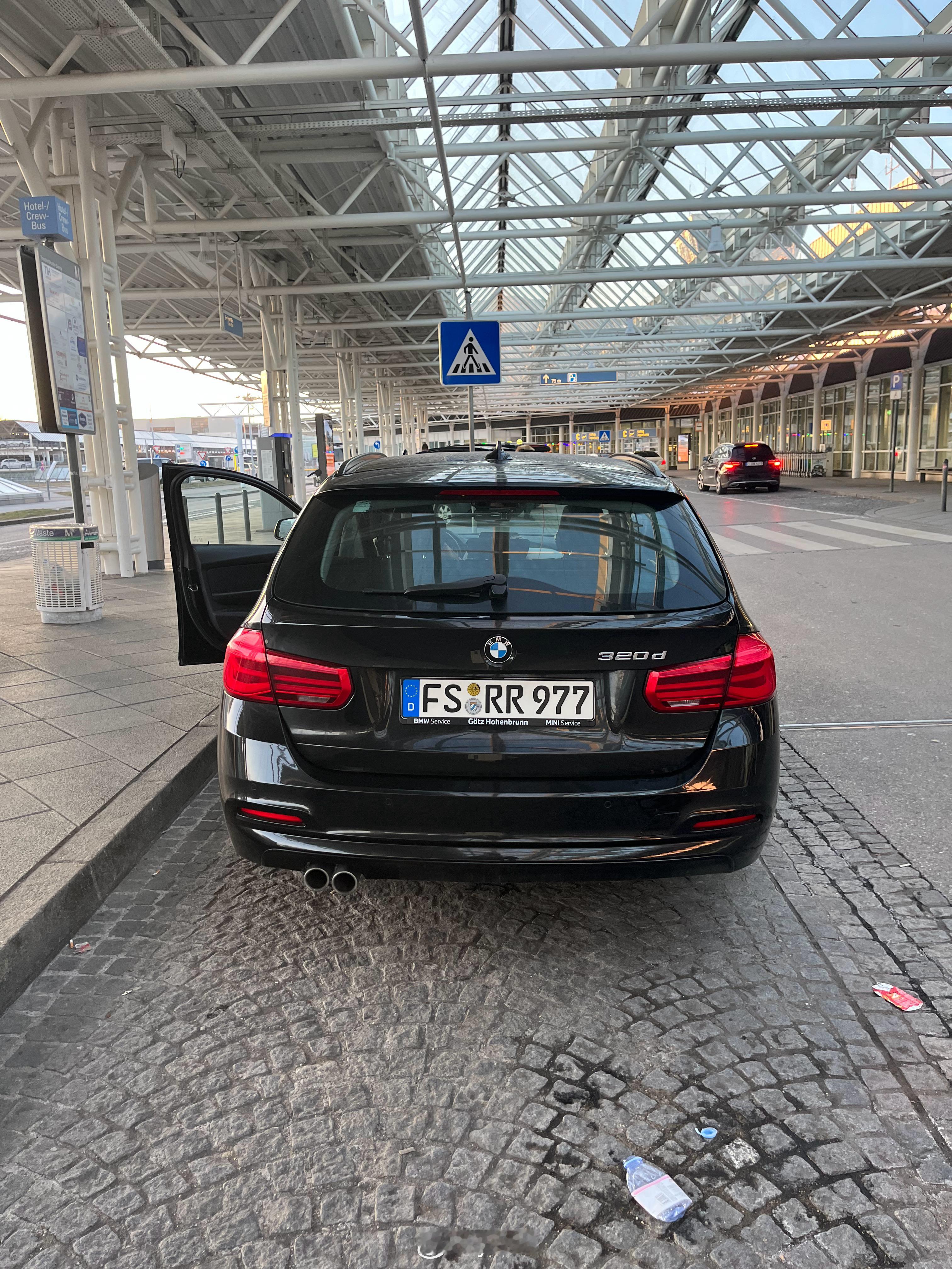 去西班牙开几天特斯拉，又好几天开不到柴油小汽车了yz77聊车