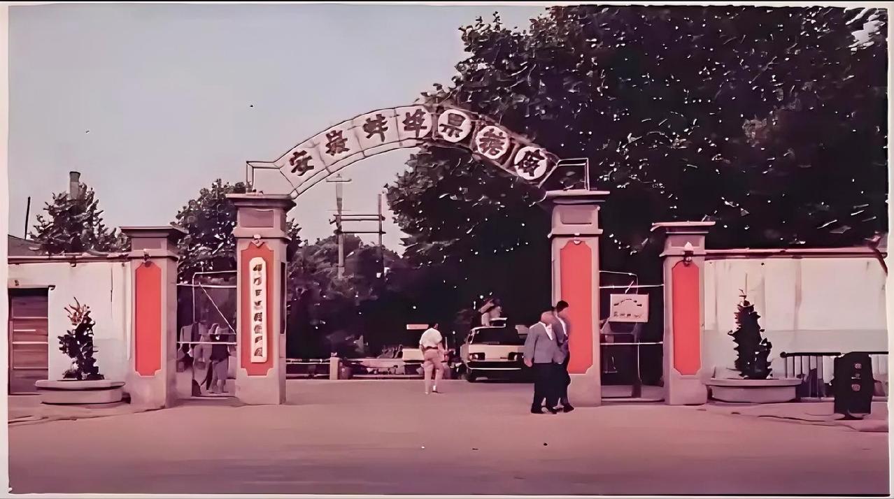 《安徽蚌埠果糖厂》
       该厂坐落在蚌埠市纬四路南段原来叫（蚌埠蛋品厂）