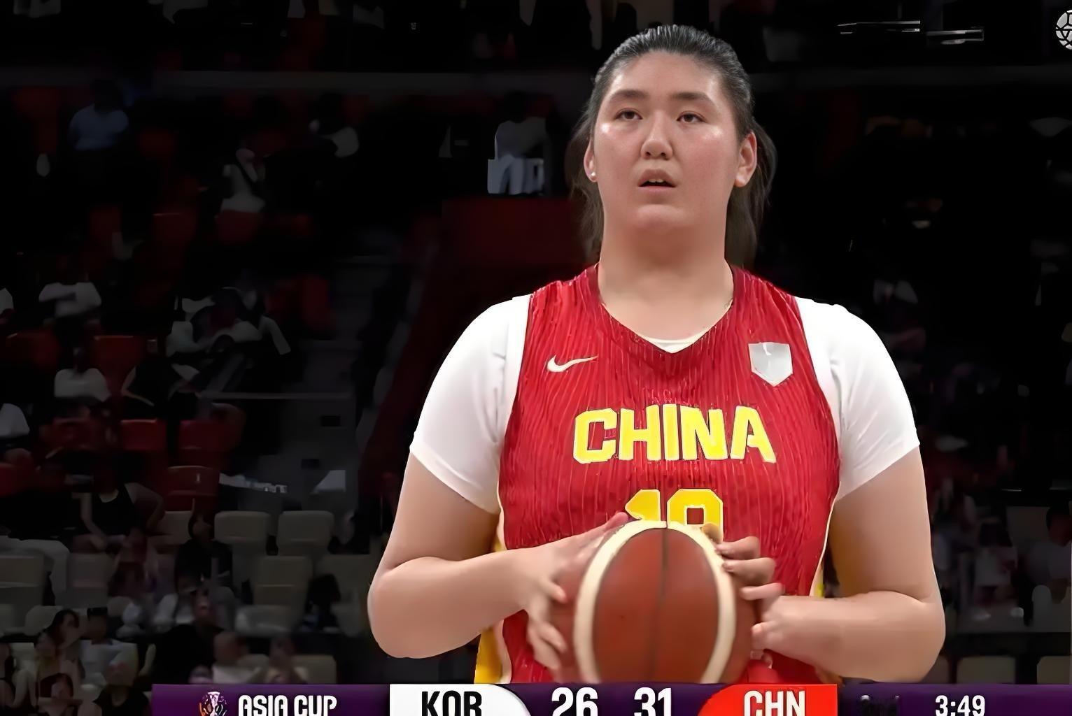 日本球迷热议2米26张子宇 本届亚洲杯期间，中国女篮的年轻新星张子宇（身高2米2