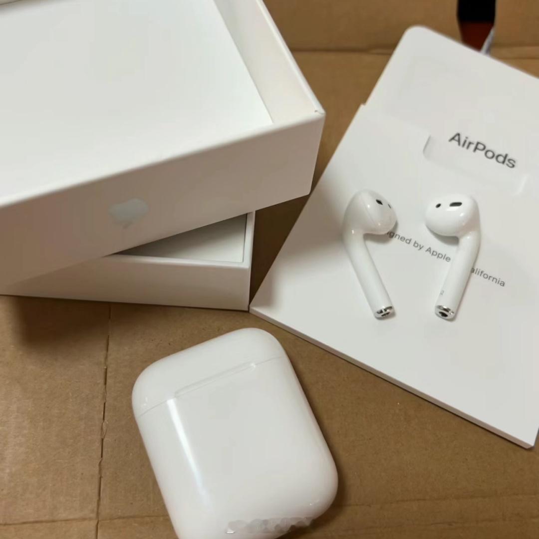 #苹果今年或推出低价AirPods#低价？能有多低哇 三位数估计也要七八百起步A