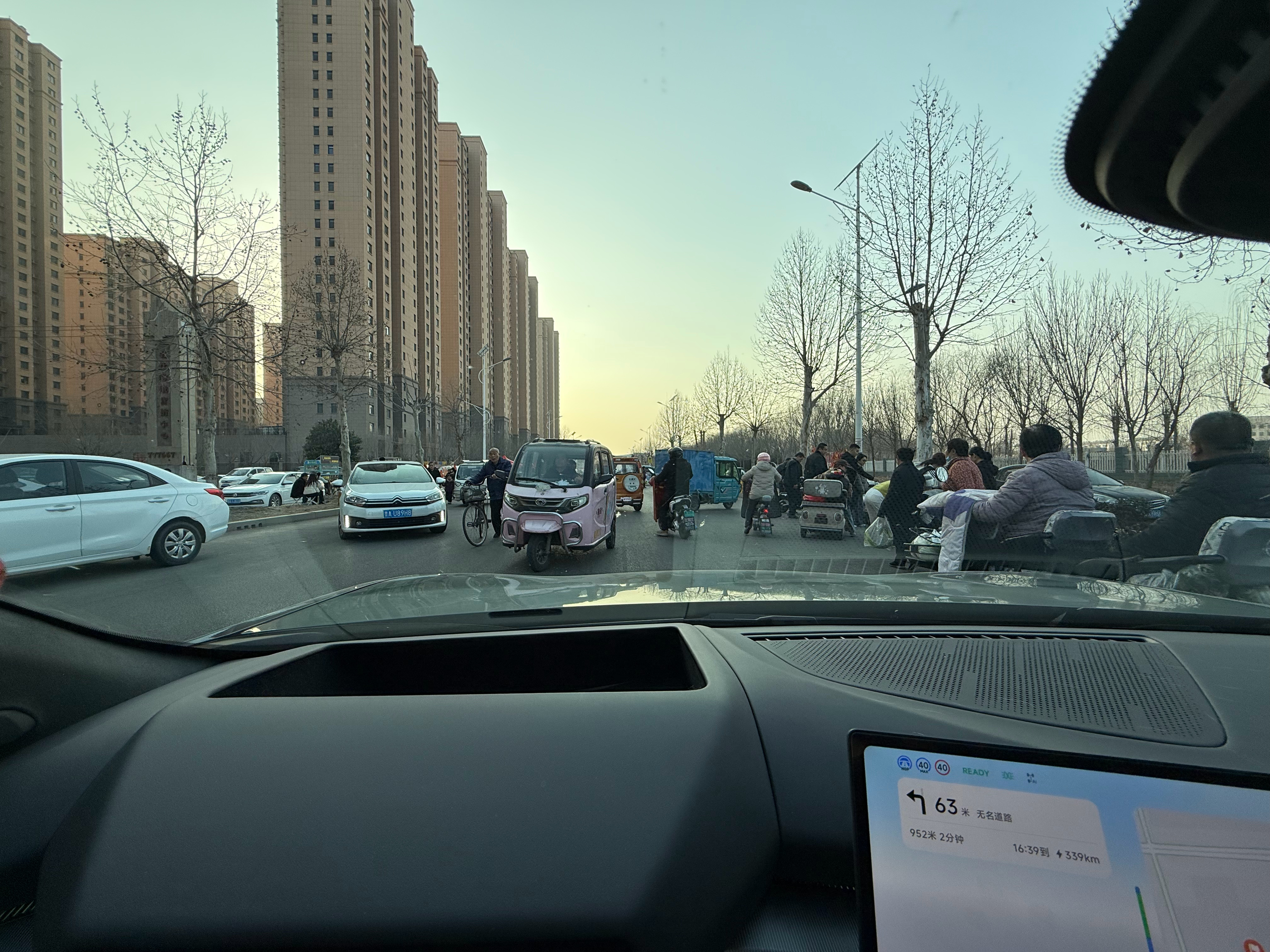 你们的小鹏都娇生惯养，我的小 P 已经 XNGP 挑战县城大集成功了 开着小鹏回