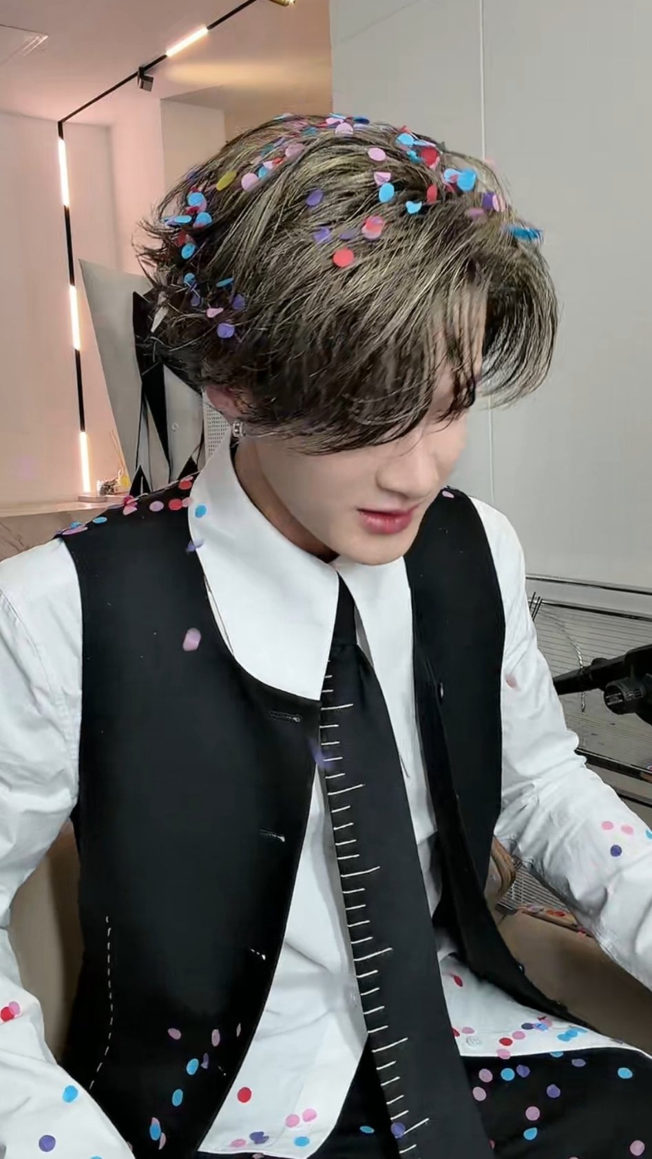追星BOT 檀健次突袭开直播啦……直播时，檀健次也被突袭啦……7月30日三专杀青
